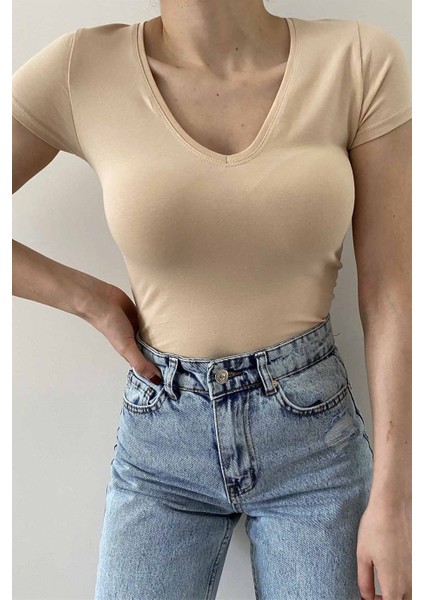 V Yaka Modal Karışımlı Bej Basic T-Shirt