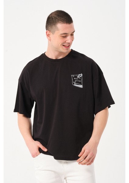 Erkek Bisiklet Yaka Göğüs Baskı Detaylı Oversize T-Shirt