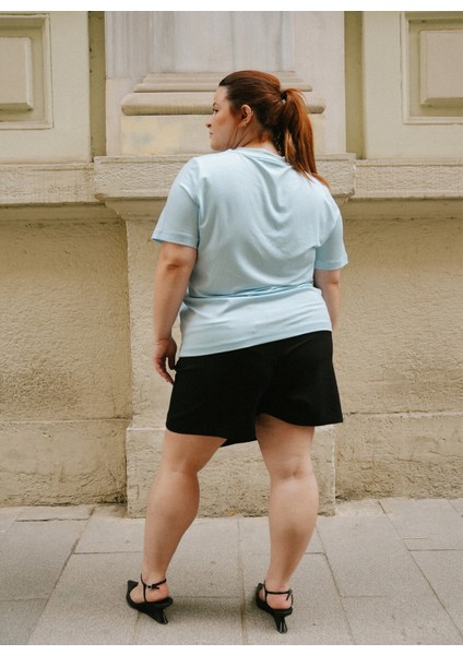 Yuvarlak Yaka Düz Açık Mavi Kadın T-Shirt Bradley fırsatları