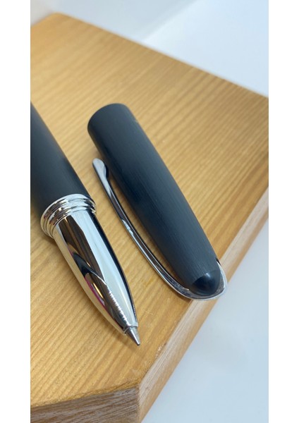 Fiesta Siyah Roller Kalem fiyatları