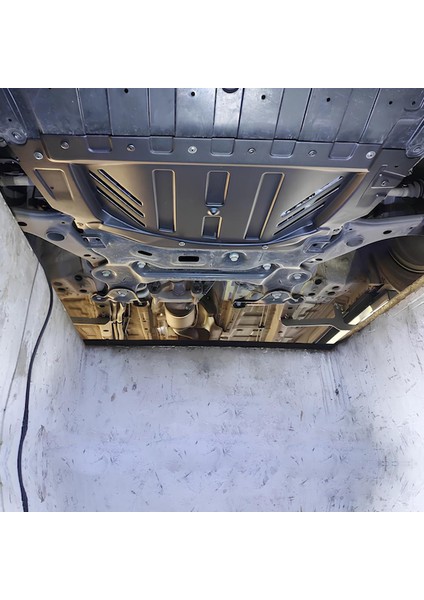 Chery Tiggo 8 Pro Motor Alt Karter Koruma Muhafazası (Plastik)