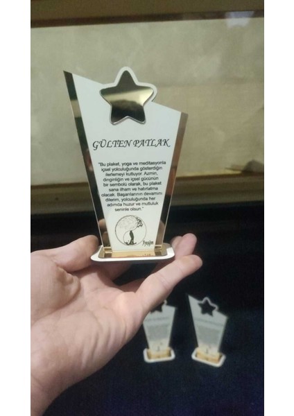 Yıldızlı Pleksi ve Ahşap Plaket Isme Özel modelleri
