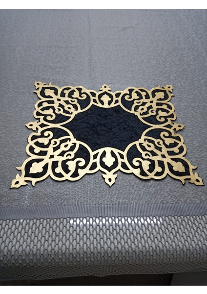 Amerikan Servis/1 Adet/ Üzeri Varaklı Deri Işlemeli KADİFE/40X32CM /bordo Kadife Üzeri Gümüş Varaklı Deri modelleri