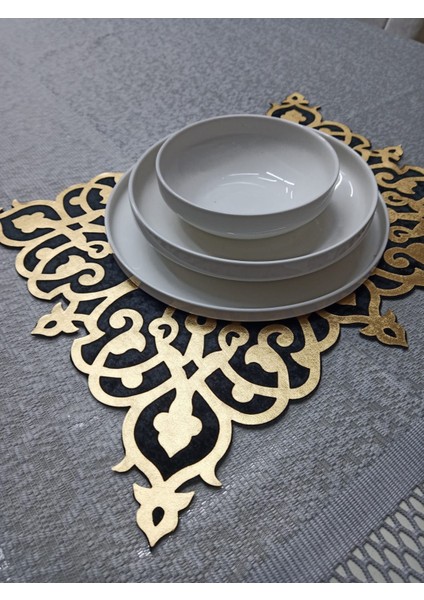 Amerikan Servis/1 Adet/ Üzeri Varaklı Deri Işlemeli KADİFE/40X32CM /bordo Kadife Üzeri Gümüş Varaklı Deri fırsatları