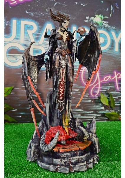 Lilith Diablo Iv Zaferin Ardından Boyalı Figür 25 cm (Büyük Boy)
