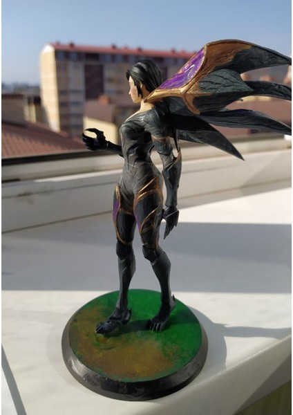 Kaisa Klasik Boyalı Figür 20 cm Büyük Boy