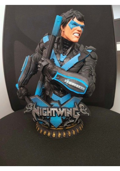 Nightwing Boyalı Büst Dick Grayson Boyalı Büst 15CM