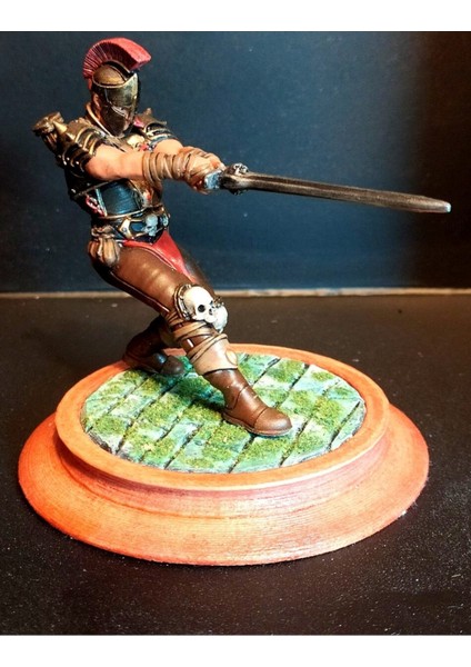 Cedric Şövalye Boyalı Figür 20 cm