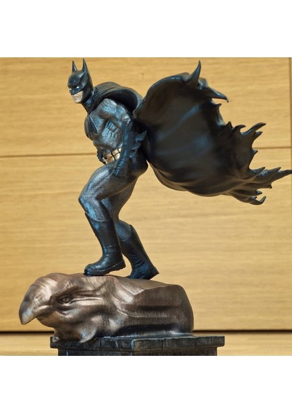 Batman Kara Şövalye Boyalı Figür 26 cm (Dev Boy)