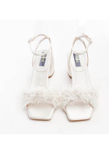 Bilekten Bantlı Kadın Abiye Ayakkabı modelleri