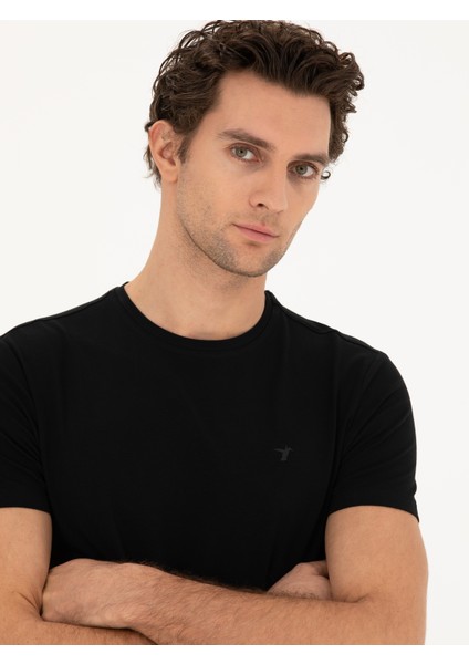 Erkek Siyah Slim Fit Bisiklet Yaka Basic T-Shirt 50284773-VR046