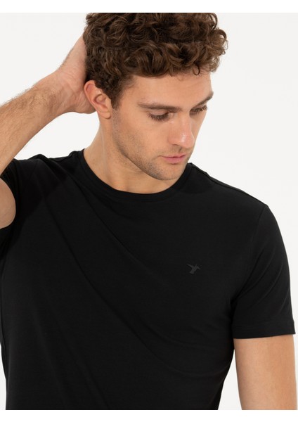 Erkek Siyah Bisiklet Yaka Slim Fit Basic T-Shirt 50263987-VR046 fırsatları