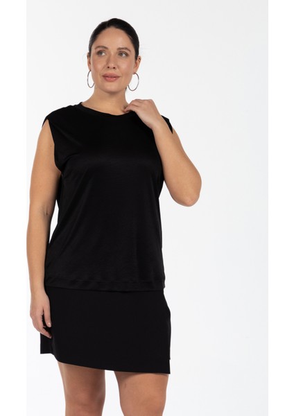 Yuvarlak Yaka Düz Siyah Kadın T-Shirt Dolly fiyatları