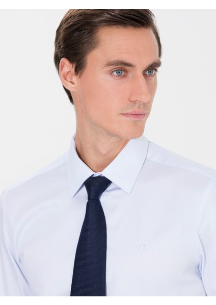 Erkek Açık Mavi Slim Fit Uzun Kollu Basic Gömlek 50268503-VR003