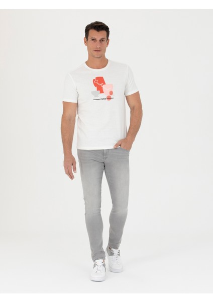 Erkek Beyaz Slim Fit Bisiklet Yaka T-Shirt 50265875-VR013 fırsatları