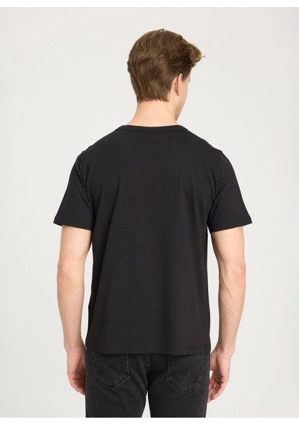 Bisiklet Yaka Siyah Erkek T-Shirt L241576001 Bisiklet Yaka T-Shirt