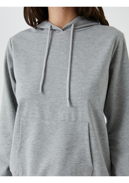 Basic Kapüşonlu Sweatshirt Kanguru Cepli indirimleri