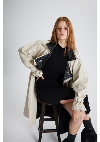 Cloak Trenchcoat Bej