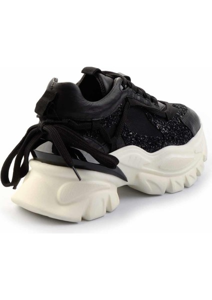 Siyah Hakiki Deri Kadın Sneaker K01480004703