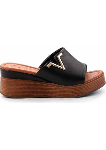 Siyah Hakiki Deri Kadın Terlik K04826053303