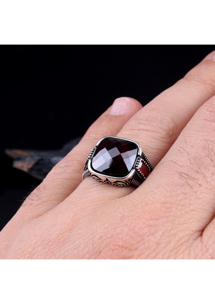 Zirkon Taşlı Model 925 Ayar Gümüş Erkek Yüzük modelleri