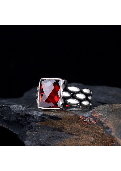 Zirkon Taşlı Model 925 Ayar Gümüş Erkek Yüzük fiyatları