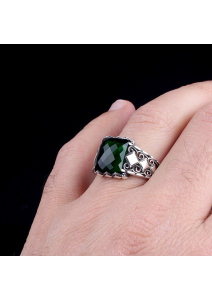 Yeşil Zirkon Taşlı Motifli 925 Ayar Gümüş Yüzük modelleri