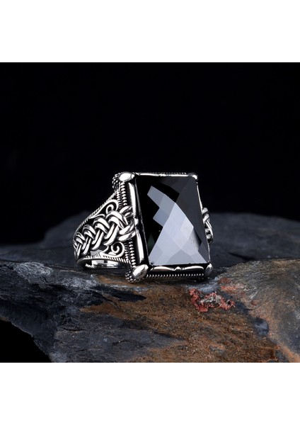 Siyah Renk Zirkon Taşlı 925 Ayar Gümüş Erkek Yüzük