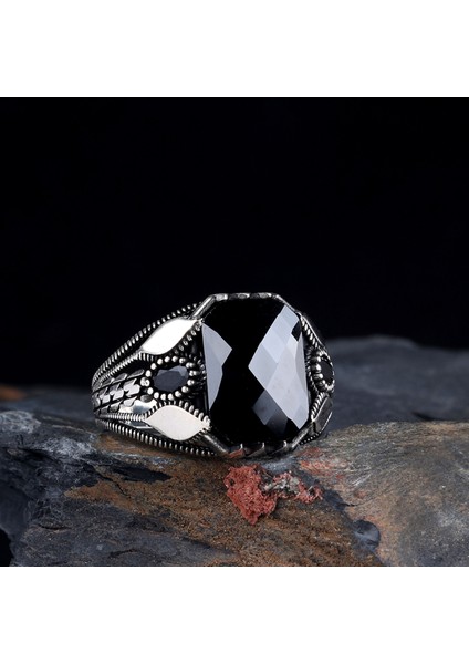 Siyah Renk Zirkon Taşlı Damla Model Gümüş Yüzük