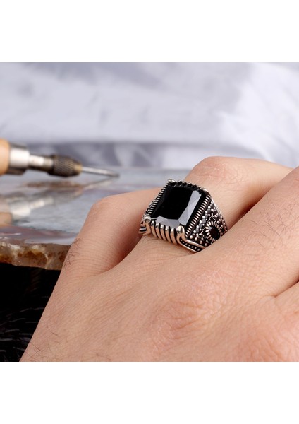Siyah Renk Zirkon Taşlı Model 925 Ayar Gümüş Erkek Yüzük modelleri