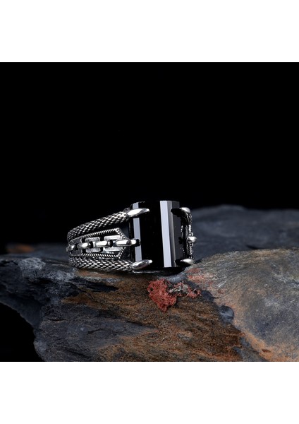 Siyah Renk Zirkon Taşlı Zincir Model Gümüş Yüzük