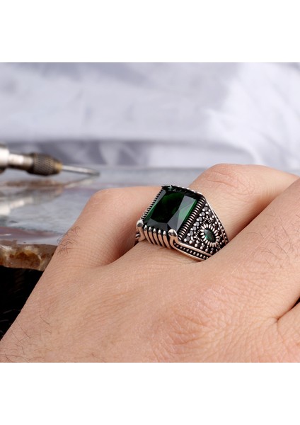 Yeşil Renk Zirkon Taşlı Model 925 Ayar Gümüş Erkek Yüzük modelleri