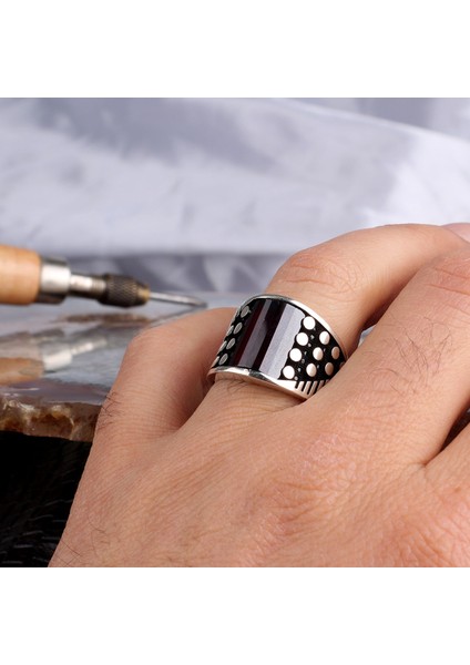 Kırmızı Renk Zirkon Taşlı Model 925 Ayar Gümüş Erkek Yüzük modelleri