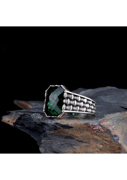 Zirkon Taşlı Model 925 Ayar Gümüş Erkek Yüzük fiyatları