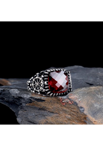 Zirkon Taşlı Gemi Dümeni Model 925 Ayar Gümüş Erkek Yüzük