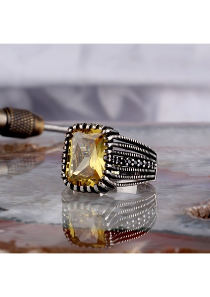 Zirkon Taşlı Model 925 Ayar Gümüş Erkek Yüzük fiyatları