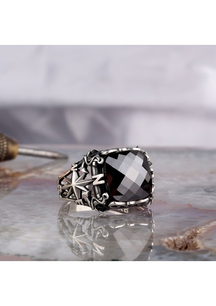Zirkon Taşlı Pusula Model 925 Ayar Gümüş Erkek Yüzük