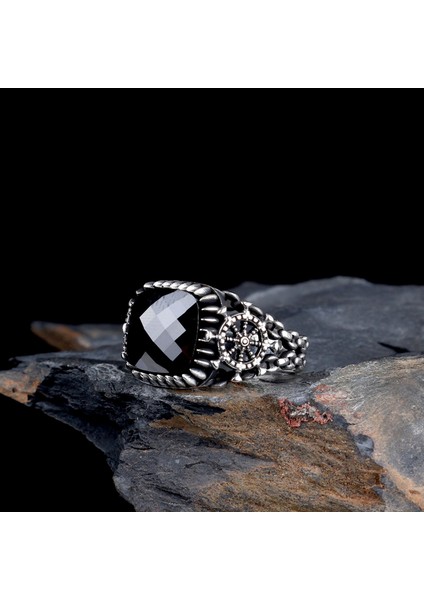 Zirkon Taşlı Gemi Dümeni Model 925 Ayar Gümüş Erkek Yüzük fiyatları