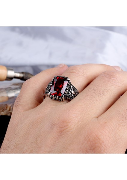 Kırmızı Zirkon Taşlı Model 925 Ayar Gümüş Erkek Yüzük modelleri