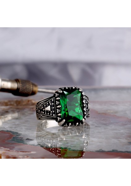 Yeşil Zirkon Taşlı Model 925 Ayar Gümüş Erkek Yüzük