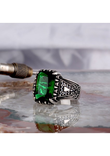 Yeşil Zirkon Taşlı Model 925 Ayar Gümüş Erkek Yüzük fiyatları