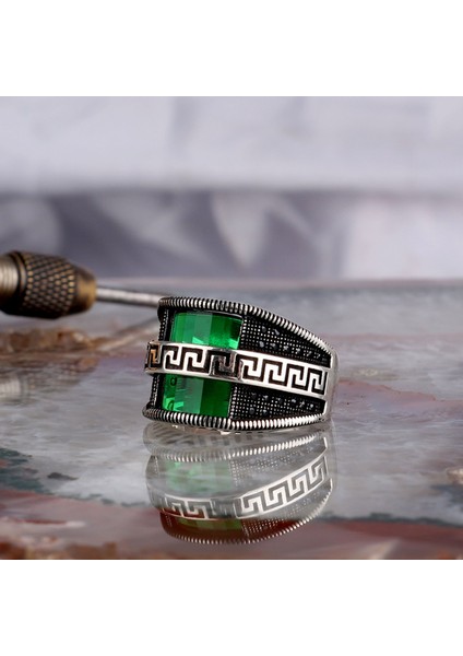 Yeşil Zirkon Taşlı Model 925 Ayar Gümüş Erkek Yüzük fiyatları