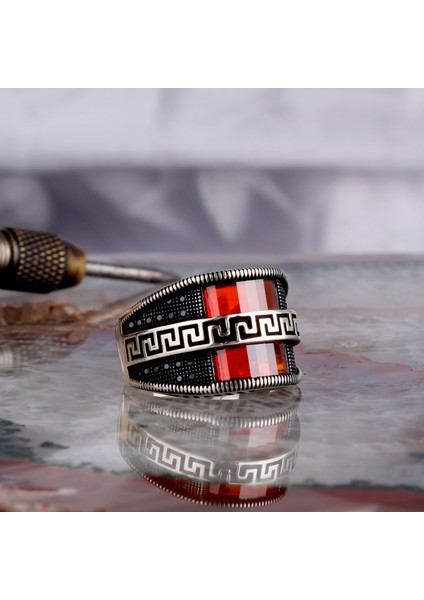 Kırmızı Zirkon Taşlı Model 925 Ayar Gümüş Erkek Yüzük