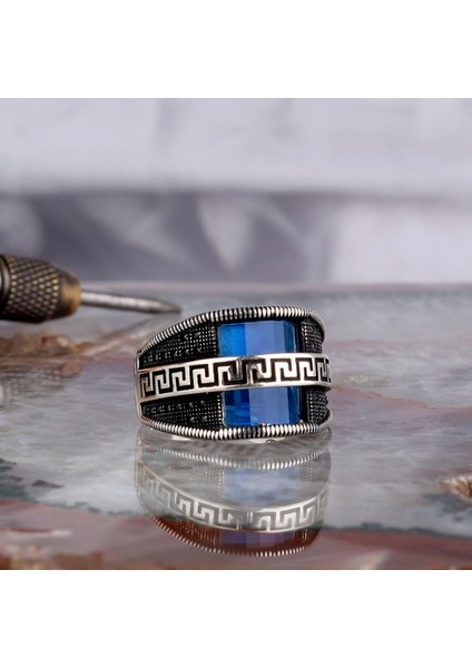 Siyah Zirkon Taşlı Model 925 Ayar Gümüş Erkek Yüzük