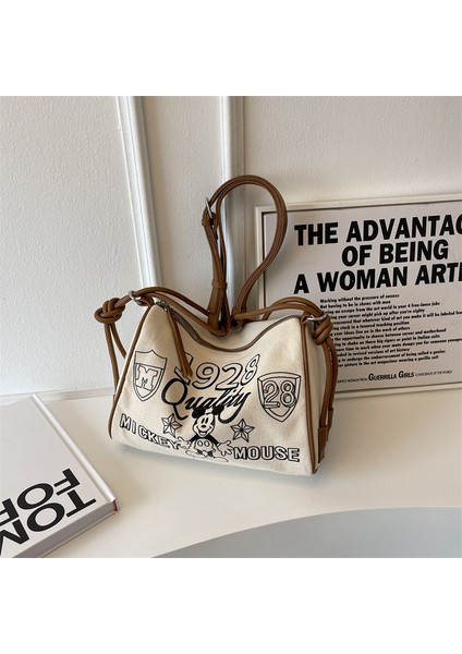 Kadınlar Için Niş Tasarımcı Kanvas Çanta 2024 Yeni Sonbahar ve Kış Popüler Karikatür Yastık Çanta Büyük Kapasiteli Tek Omuz Crossbody Çanta (Yurt Dışından)