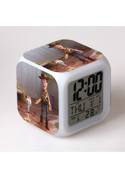 Küçük Boy Mini LED Stitch Anime Dijital Çalar Saat 7 Zaman, Sıcaklık, Alarm, Tarih ile Renkli Yatak Odası Işığı JINGYI3133 (Yurt Dışından)