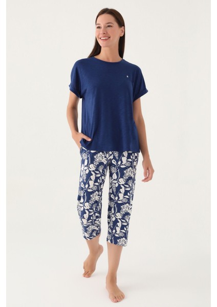 8809 Emblem Kadın Kapri Pijama Takım
