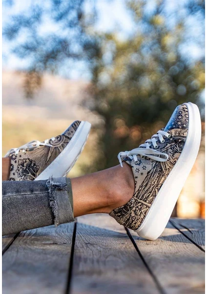 Kadın Vegan Deri Bej Günlük Sneakers - Flammarion Tasarım