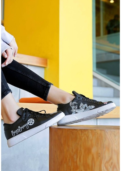 Kadın Vegan Deri Siyah Sneakers - Warner Bros What's Up Doc? Bugs Bunny Tasarım