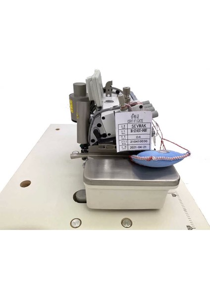 SK-5214EXT-04UBT 4 Iplik Transportlu Tam Otomatik Akıllı Iplik Kesicili Overlok Makinası indirimleri